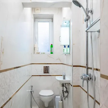 National Palace Of Culture View - Spacious 1-bd Flat